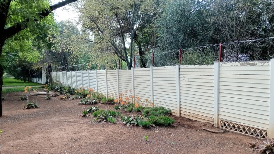 5 Bedroom Property for Sale in Waverley Free State